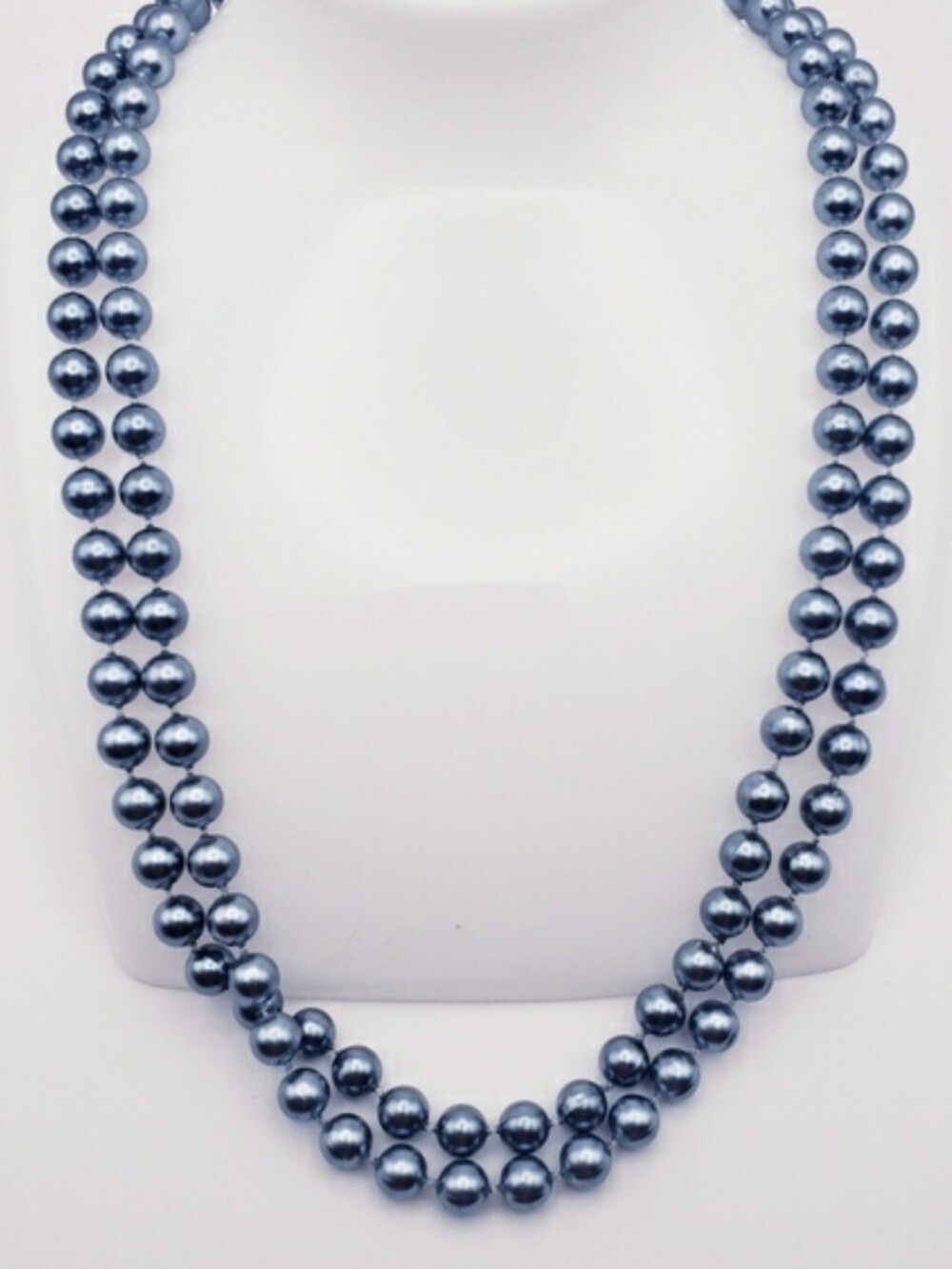 Elegant Silver Pearl Acryclic Necklace 22"